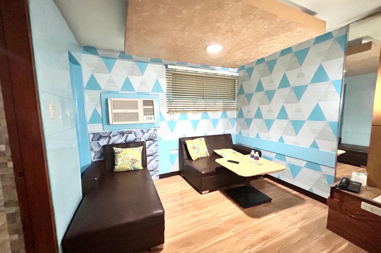 Oyo 971 Liza Lodge Pasay Eksteriør billede